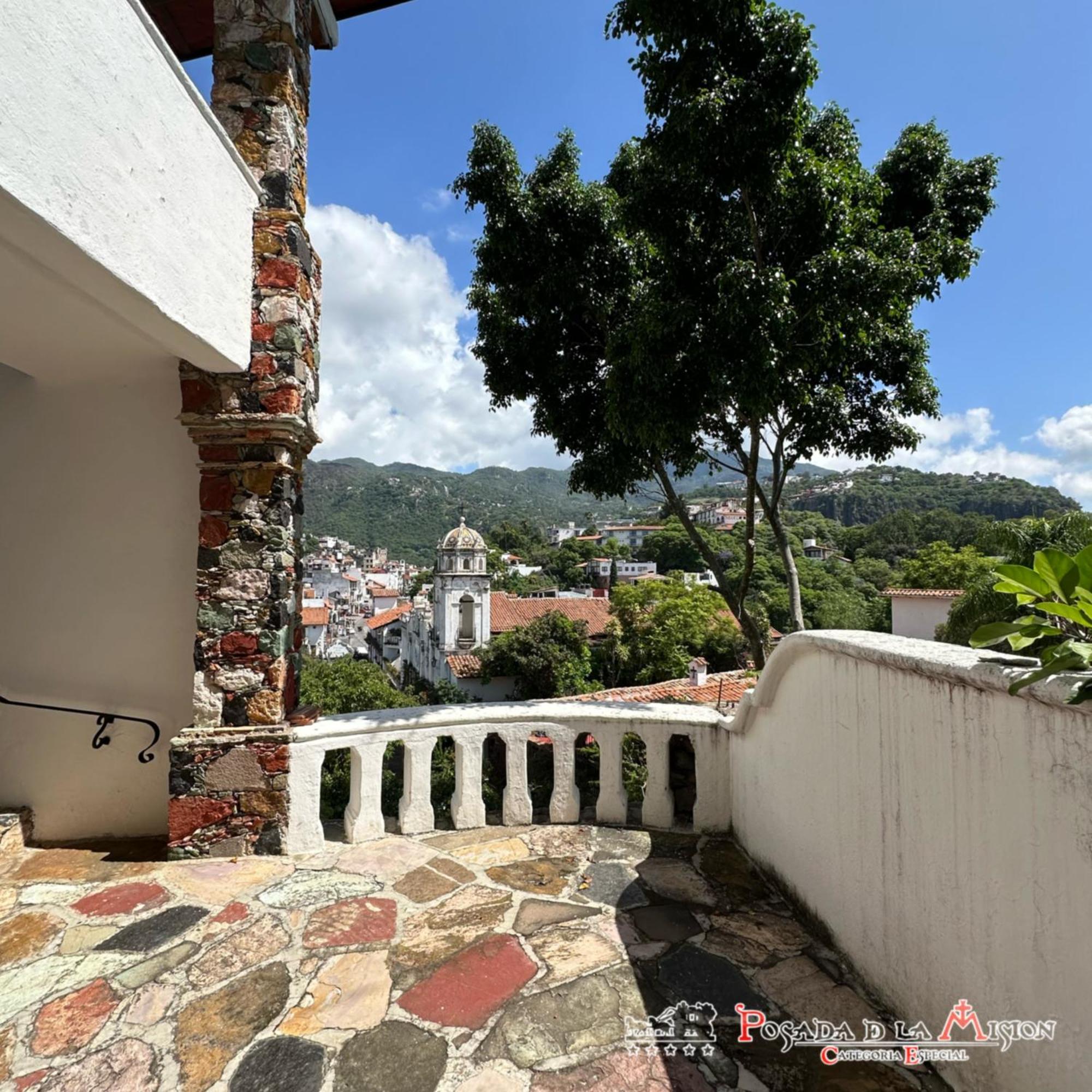 Posada De La Mision, Hotel Museo Y Jardin 태스코 데 알라르콘 외부 사진