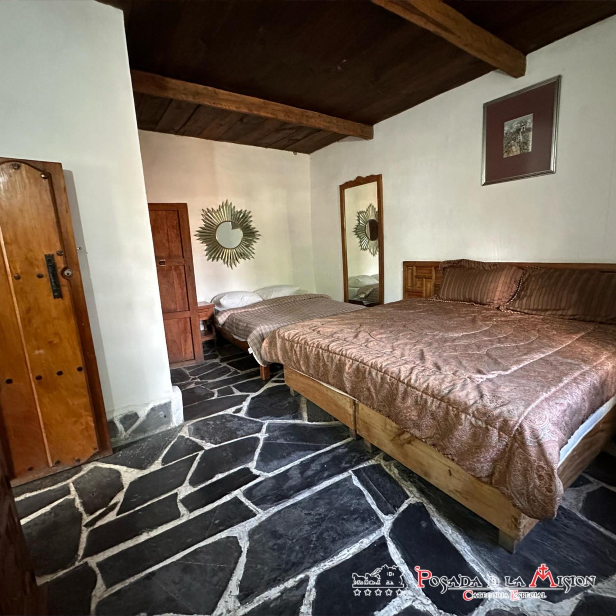 Posada De La Mision, Hotel Museo Y Jardin 태스코 데 알라르콘 외부 사진