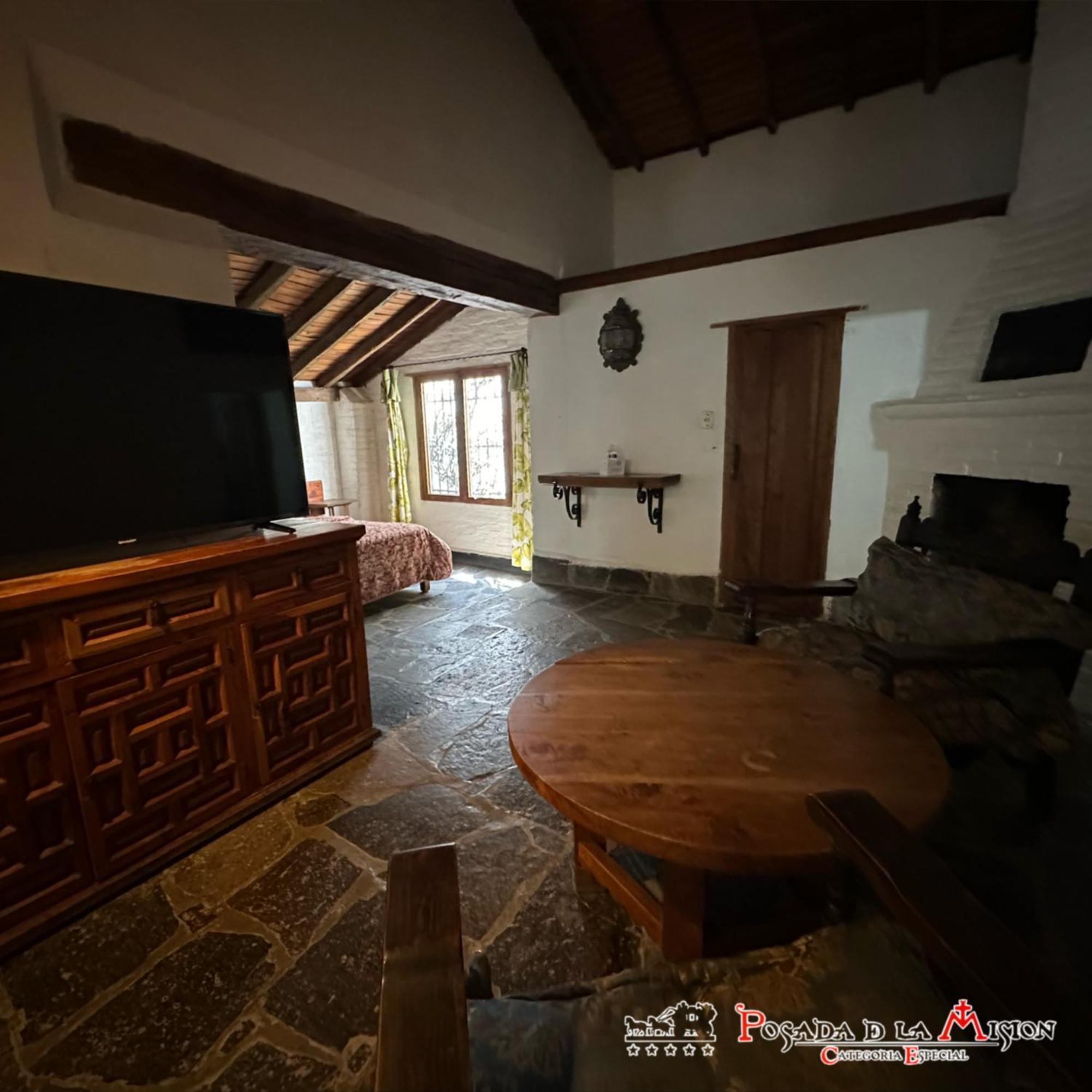 Posada De La Mision, Hotel Museo Y Jardin 태스코 데 알라르콘 외부 사진