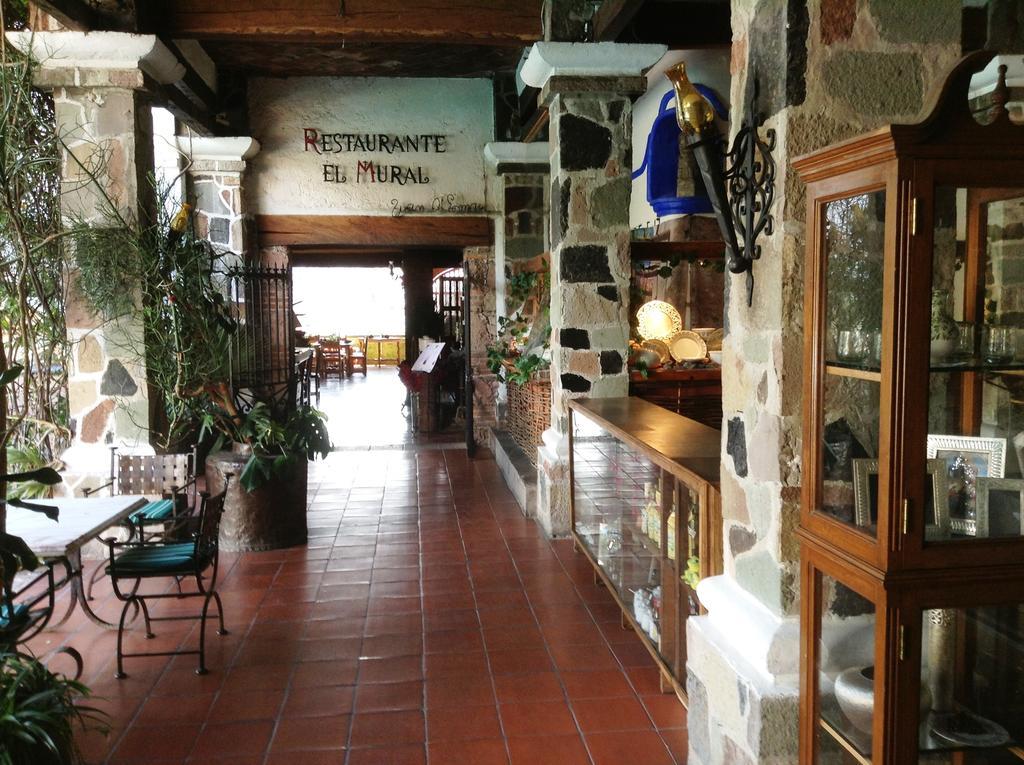 Posada De La Mision, Hotel Museo Y Jardin 태스코 데 알라르콘 외부 사진